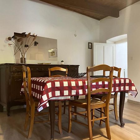Gite La Serre - Maison De Village Au Calme Et Au Coeur Des Plus Beaux Sites Ardechois Grospierres Luaran gambar
