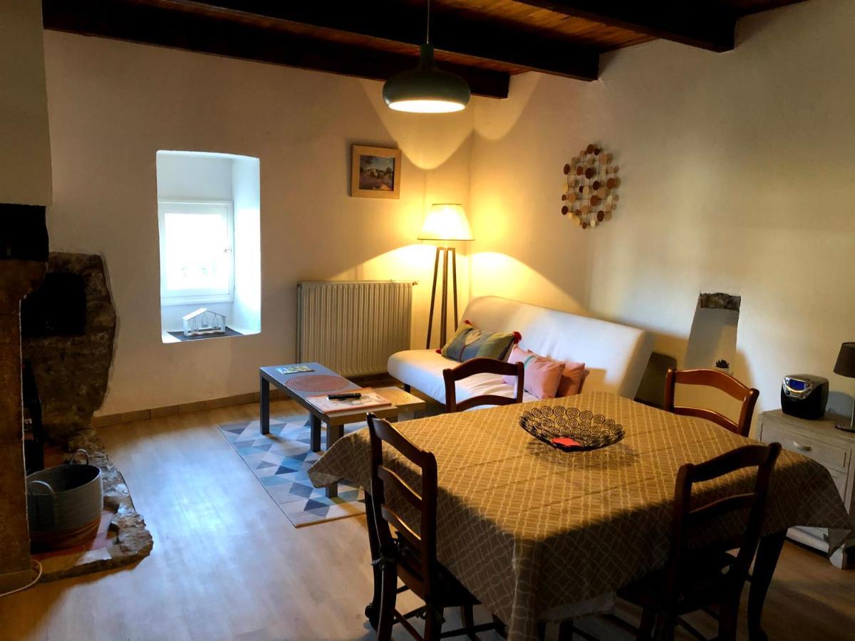 Gite La Serre - Maison De Village Au Calme Et Au Coeur Des Plus Beaux Sites Ardechois Grospierres Luaran gambar